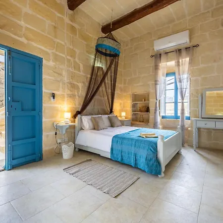 3 - Family X 3 By Solea Affittacamere Għarb