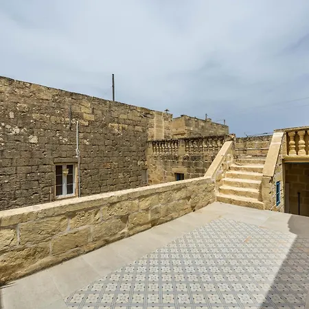 Vendégház 3 - Family X 3 By Solea Għarb