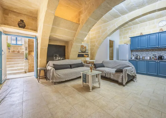 3 - Family X 3 By Solea 3* Għarb